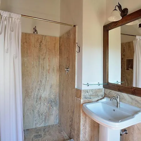 Di Max Villa Corgna